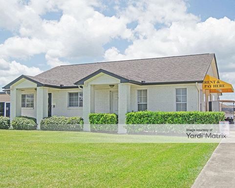 Source URL: https://cdnsc.rentcafe.com/dmslivecafe/3/1070465/1070465-1-4.jpg?width=-1&height=385&quality=80