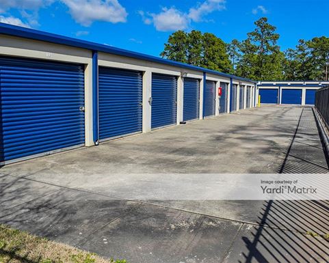 Source URL: https://cdnsc.rentcafe.com/dmslivecafe/3/1070472/1070472-1-4.jpg?width=-1&height=385&quality=80