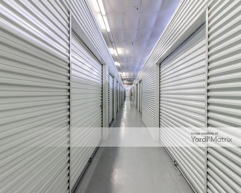 Source URL: https://cdnsc.rentcafe.com/dmslivecafe/3/1070481/1070481-1-6.jpg?width=-1&height=385&quality=80