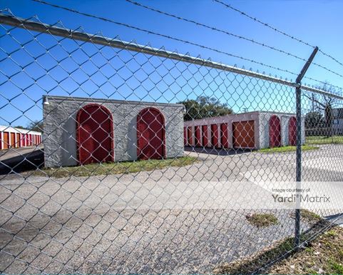 Source URL: https://cdnsc.rentcafe.com/dmslivecafe/3/1070483/1070483-1-4.jpg?width=-1&height=385&quality=80