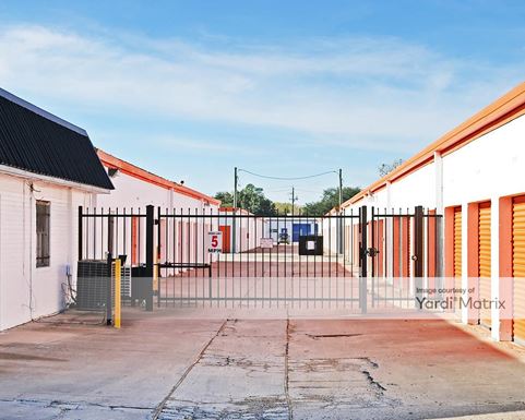 Source URL: https://cdnsc.rentcafe.com/dmslivecafe/3/1070487/1070487-1-2.jpg?width=-1&height=385&quality=80