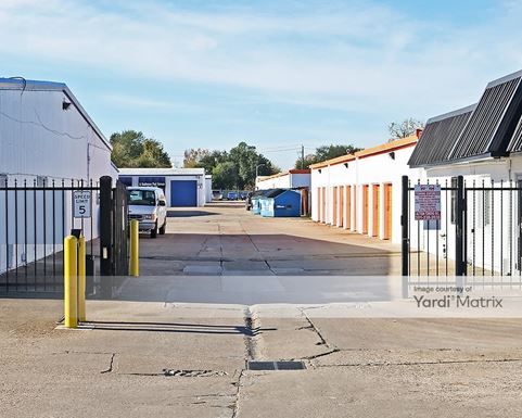 Source URL: https://cdnsc.rentcafe.com/dmslivecafe/3/1070487/1070487-1-4.jpg?width=-1&height=385&quality=80