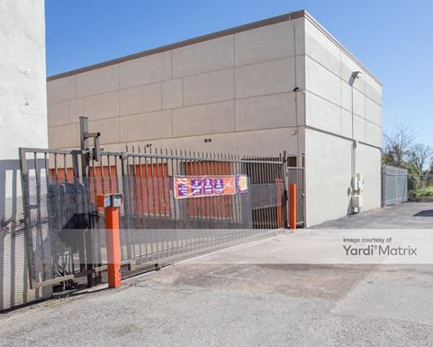 Source URL: https://cdnsc.rentcafe.com/dmslivecafe/3/1070497/1070497-1-4.jpg?width=-1&height=385&quality=80