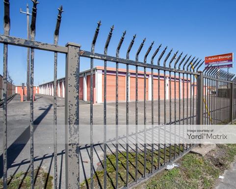 Source URL: https://cdnsc.rentcafe.com/dmslivecafe/3/1070498/1070498-1-5.jpg?width=-1&height=385&quality=80