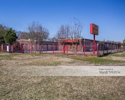 Source URL: https://cdnsc.rentcafe.com/dmslivecafe/3/1070514/1070514-1-2.jpg?width=-1&height=385&quality=80