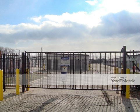 Source URL: https://cdnsc.rentcafe.com/dmslivecafe/3/1070524/1070524-1-2.jpg?width=-1&height=385&quality=80