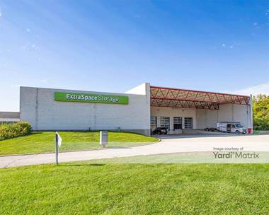 Storage Units for Rent available at 27944 Bradley Road, Libertyville, IL 60048