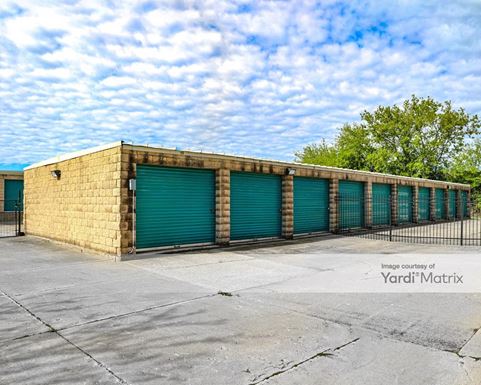 Source URL: https://cdnsc.rentcafe.com/dmslivecafe/3/1070559/1070559-1-6.jpg?width=-1&height=385&quality=80