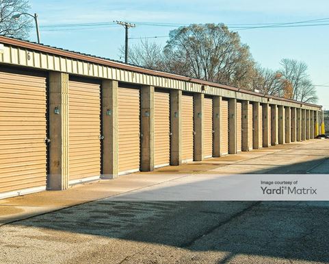 Source URL: https://cdnsc.rentcafe.com/dmslivecafe/3/1070596/1070596-1-4.jpg?width=-1&height=385&quality=80