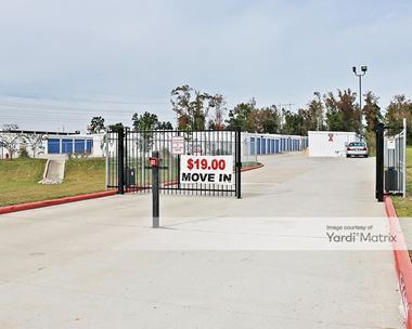 Storage Units for Rent available at 200 Lincoln Ridge, Willis, TX 77378