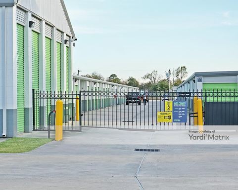 Source URL: https://cdnsc.rentcafe.com/dmslivecafe/3/1070620/1070620-1-3.jpg?width=-1&height=385&quality=80