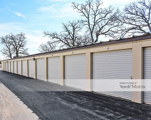 Source URL: https://cdnsc.rentcafe.com/dmslivecafe/3/1070673/1070673-1-4.jpg?width=-1&height=385&quality=80