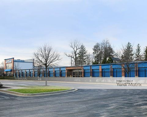 Source URL: https://cdnsc.rentcafe.com/dmslivecafe/3/1070698/1070698-1-5.jpg?width=-1&height=385&quality=80