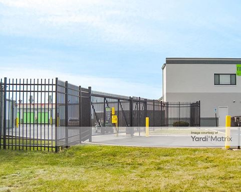 Source URL: https://cdnsc.rentcafe.com/dmslivecafe/3/1070702/1070702-1-5.jpg?width=-1&height=385&quality=80