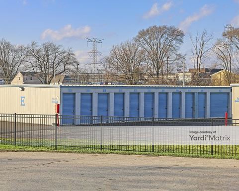 Source URL: https://cdnsc.rentcafe.com/dmslivecafe/3/1070743/1070743-1-4.jpg?width=-1&height=385&quality=80