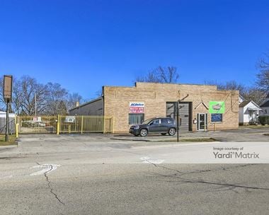 Storage Units for Rent available at 332 South Main Street, Wauconda, IL 60084