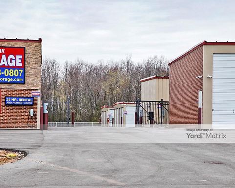 Source URL: https://cdnsc.rentcafe.com/dmslivecafe/3/1070785/1070785-1-4.jpg?width=-1&height=385&quality=80