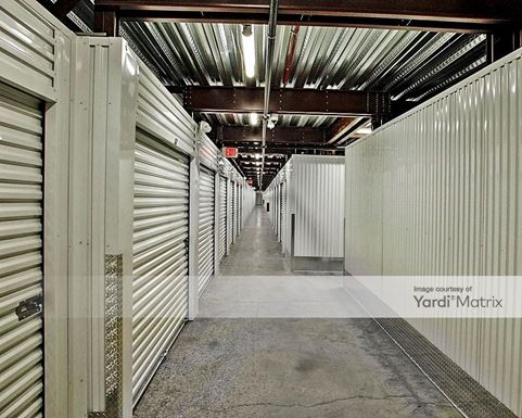 Source URL: https://cdnsc.rentcafe.com/dmslivecafe/3/1070790/1070790-1-4.jpg?width=-1&height=385&quality=80