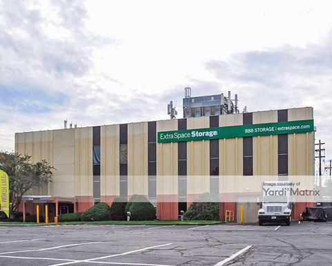 Source URL: https://cdnsc.rentcafe.com/dmslivecafe/3/1070828/1070828-1-3.jpg?width=-1&height=385&quality=80