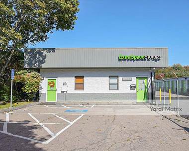 Storage Units for Rent available at 410 Vanderbilt Avenue, Norwood, MA 02062