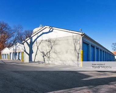 Storage Units for Rent available at 8920 Kleinman Road, Highland, IN 46322