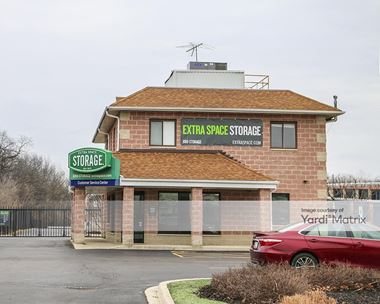 Storage Units for Rent available at 991 Milwaukee Avenue, Deerfield, IL 60015