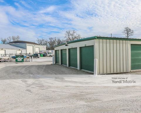 Source URL: https://cdnsc.rentcafe.com/dmslivecafe/3/1070893/1070893-1-4.jpg?width=-1&height=385&quality=80