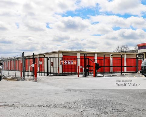 Source URL: https://cdnsc.rentcafe.com/dmslivecafe/3/1070906/1070906-1-3.jpg?width=-1&height=385&quality=80