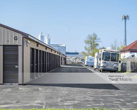 Source URL: https://cdnsc.rentcafe.com/dmslivecafe/3/1070981/1070981-1-4.jpg?width=-1&height=385&quality=80