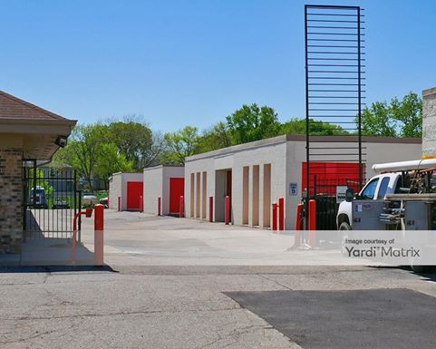 Source URL: https://cdnsc.rentcafe.com/dmslivecafe/3/1070992/1070992-1-3.jpg?width=-1&height=385&quality=80