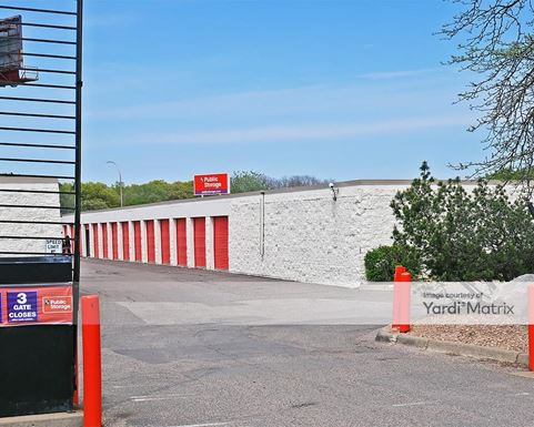 Source URL: https://cdnsc.rentcafe.com/dmslivecafe/3/1070993/1070993-1-4.jpg?width=-1&height=385&quality=80