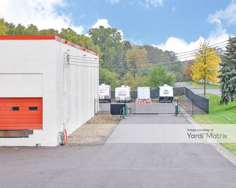 Source URL: https://cdnsc.rentcafe.com/dmslivecafe/3/1070994/1070994-1-3.jpg?width=-1&height=385&quality=80