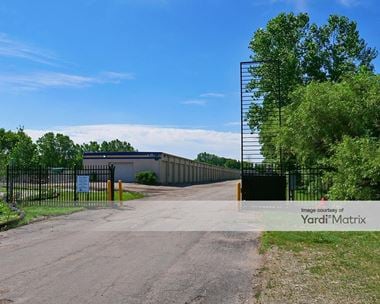 Storage Units for Rent available at 251 5th Street NW, New Brighton, MN 55112