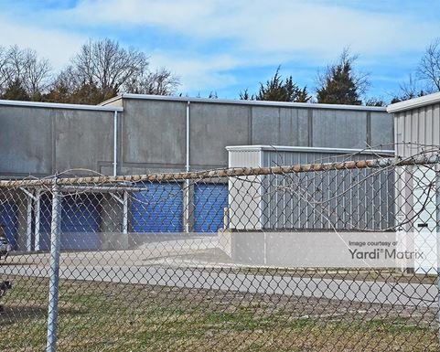 Source URL: https://cdnsc.rentcafe.com/dmslivecafe/3/1071003/1071003-1-2.jpg?width=-1&height=385&quality=80