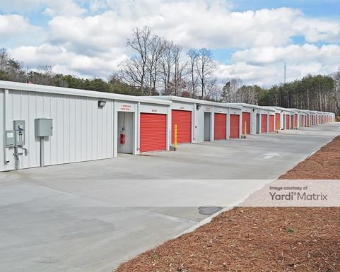 Source URL: https://cdnsc.rentcafe.com/dmslivecafe/3/1071019/1071019-1-4.jpg?width=-1&height=385&quality=80