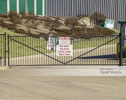 Source URL: https://cdnsc.rentcafe.com/dmslivecafe/3/1071059/1071059-1-4.jpg?width=-1&height=385&quality=80