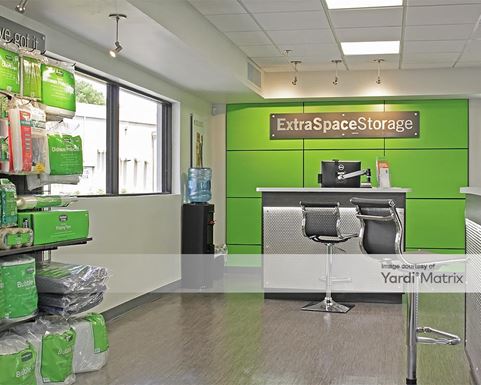 Source URL: https://cdnsc.rentcafe.com/dmslivecafe/3/1071074/1071074-1-5.jpg?width=-1&height=385&quality=80