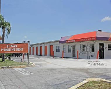 Storage Units for Rent available at 3080 Pembroke Road, Hallandale, FL 33009
