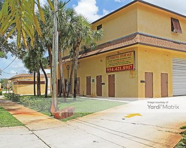 Storage Units for Rent available at 101 SE 7th Street, Deerfield Beach, FL 33441