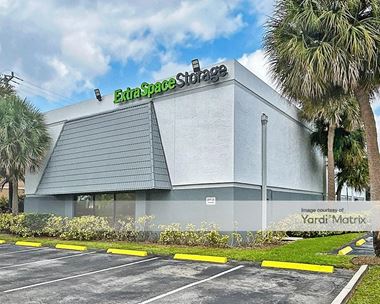 Storage Units for Rent available at 5370 South University Drive, Davie, FL 33328