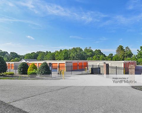 Source URL: https://cdnsc.rentcafe.com/dmslivecafe/3/1071117/1071117-1-3.jpg?width=-1&height=385&quality=80