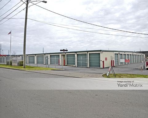 Source URL: https://cdnsc.rentcafe.com/dmslivecafe/3/1071143/1071143-1-5.jpg?width=-1&height=385&quality=80