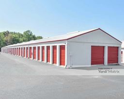 Image for Storage Rentals of America - 2104 Old Greenbrier Pike, Greenbrier, TN