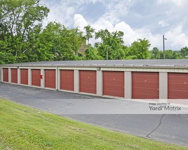 Storage Units for Rent available at 364 West Main Street, Hendersonville, TN 37075