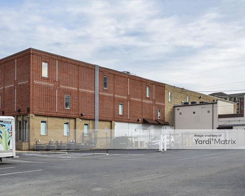 Source URL: https://cdnsc.rentcafe.com/dmslivecafe/3/1071185/1071185-1-3.jpg?width=-1&height=385&quality=80