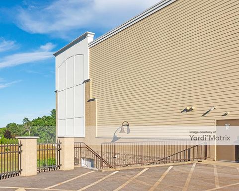 Source URL: https://cdnsc.rentcafe.com/dmslivecafe/3/1071204/1071204-1-3.jpg?width=-1&height=385&quality=80