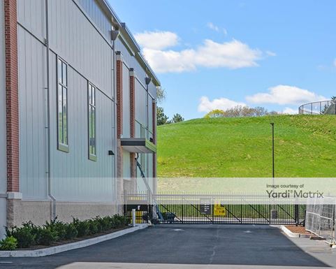 Source URL: https://cdnsc.rentcafe.com/dmslivecafe/3/1071214/1071214-1-4.jpg?width=-1&height=385&quality=80