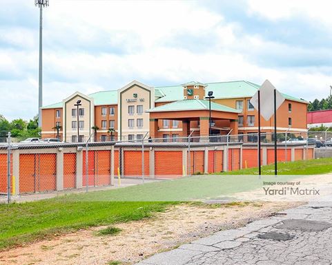 Source URL: https://cdnsc.rentcafe.com/dmslivecafe/3/1071225/1071225-1-5.jpg?width=-1&height=385&quality=80