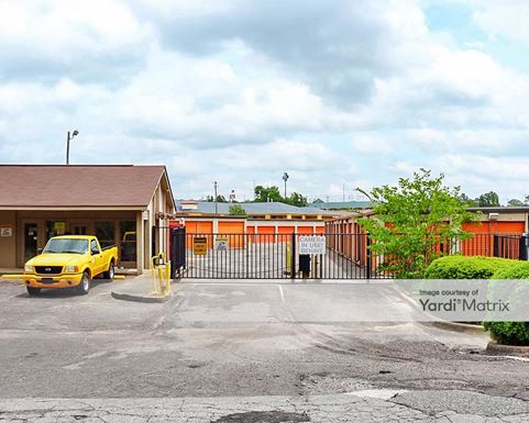 Source URL: https://cdnsc.rentcafe.com/dmslivecafe/3/1071225/1071225-1-6.jpg?width=-1&height=385&quality=80