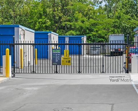 Source URL: https://cdnsc.rentcafe.com/dmslivecafe/3/1071227/1071227-1-4.jpg?width=-1&height=385&quality=80